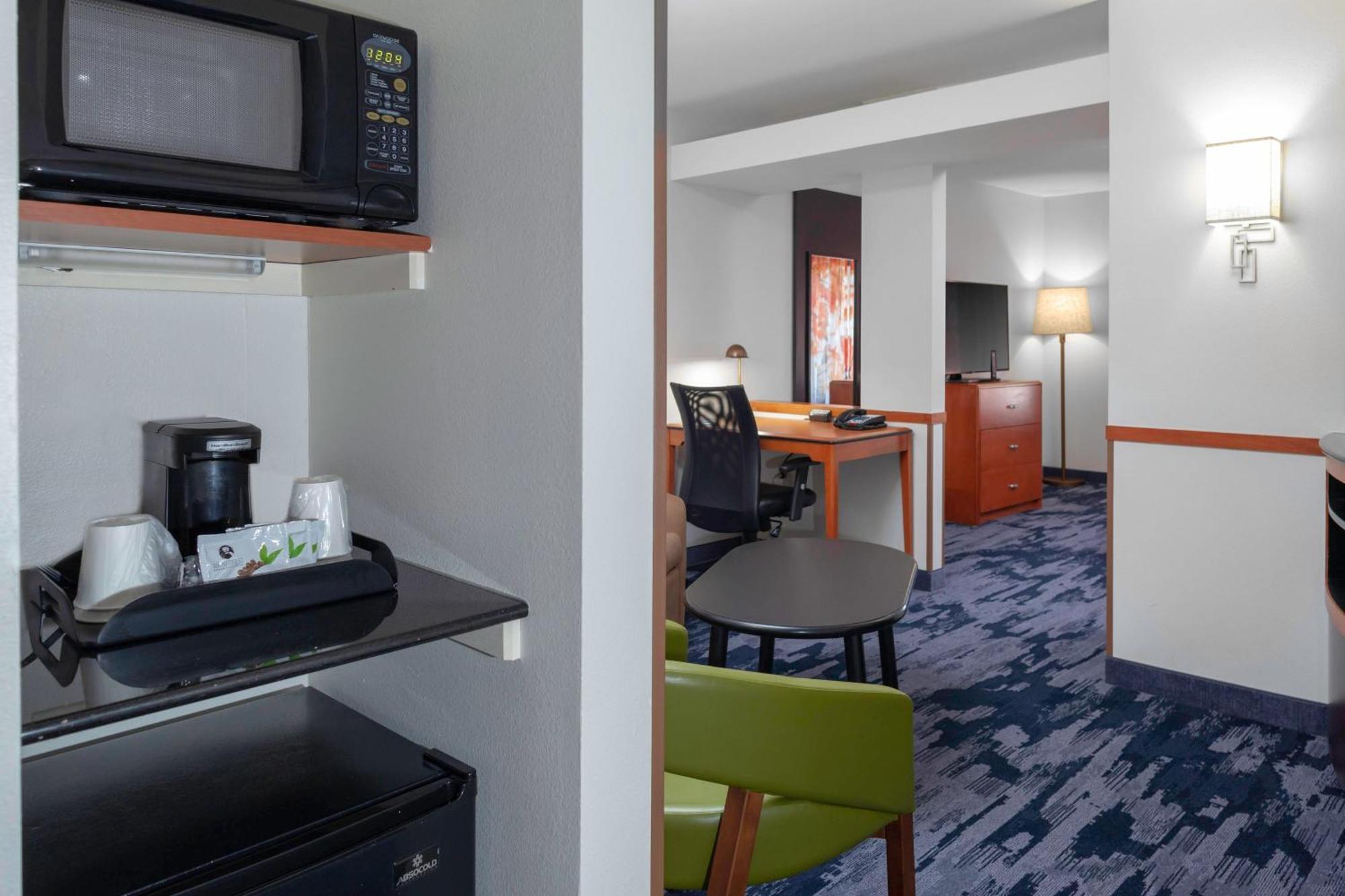 Fairfield Inn & Suites By Marriott Matthews Шарлотт Экстерьер фото